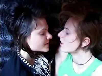 Lil Teen Beaut se bucură de dracu pizde goale tinere fierbinte